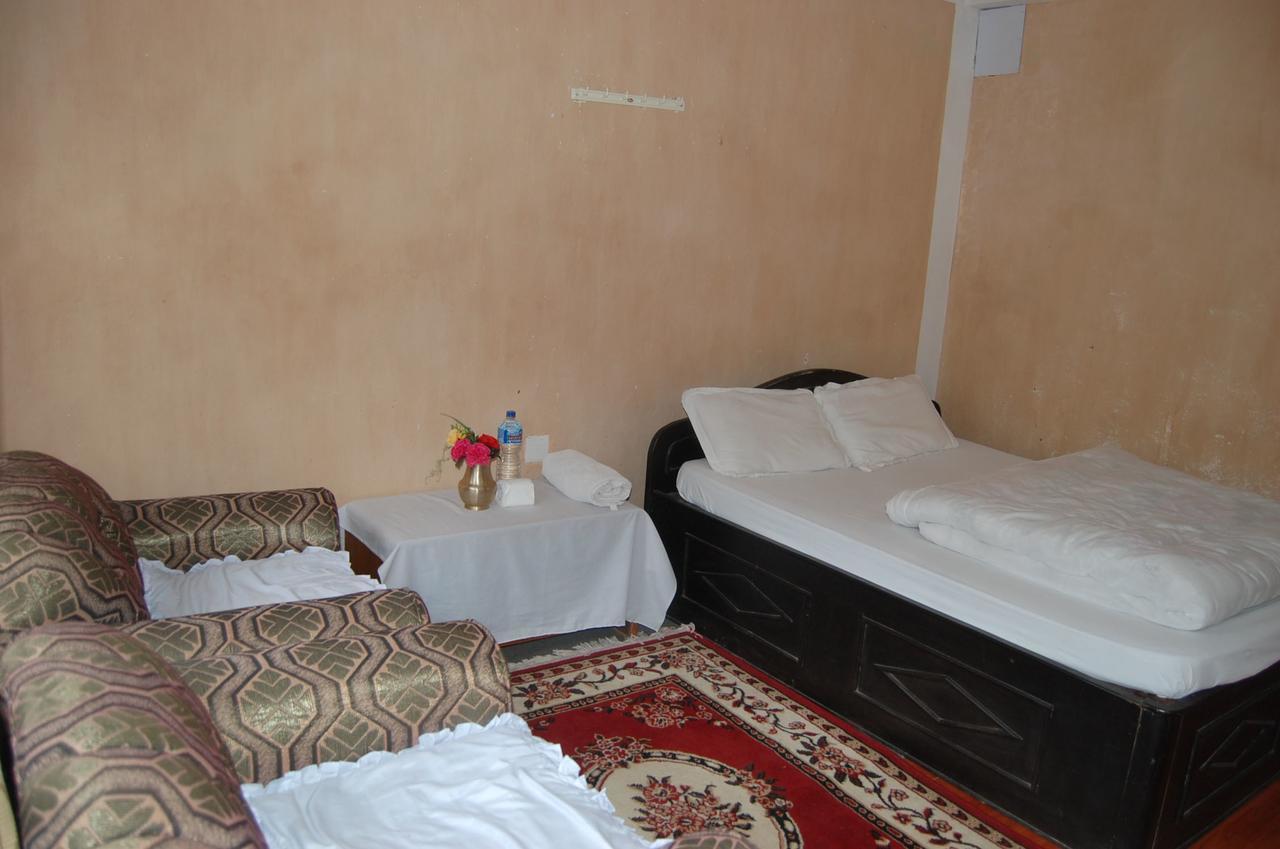 Shrestha Hotel & Restaurant Bandipur Eksteriør billede